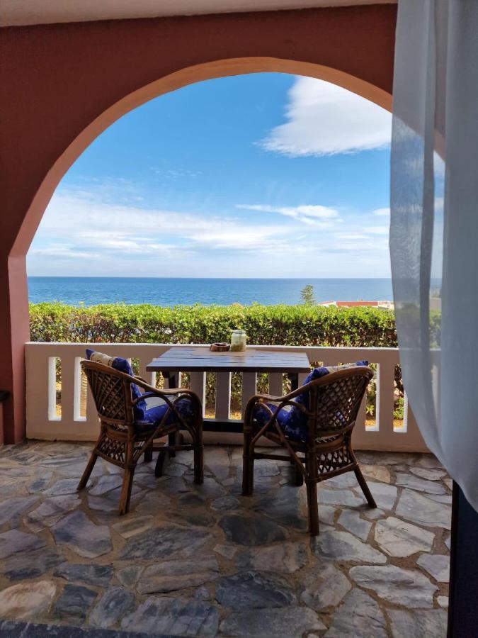 Villa Georgia Apartments & Suites Kalamaki Habitación foto