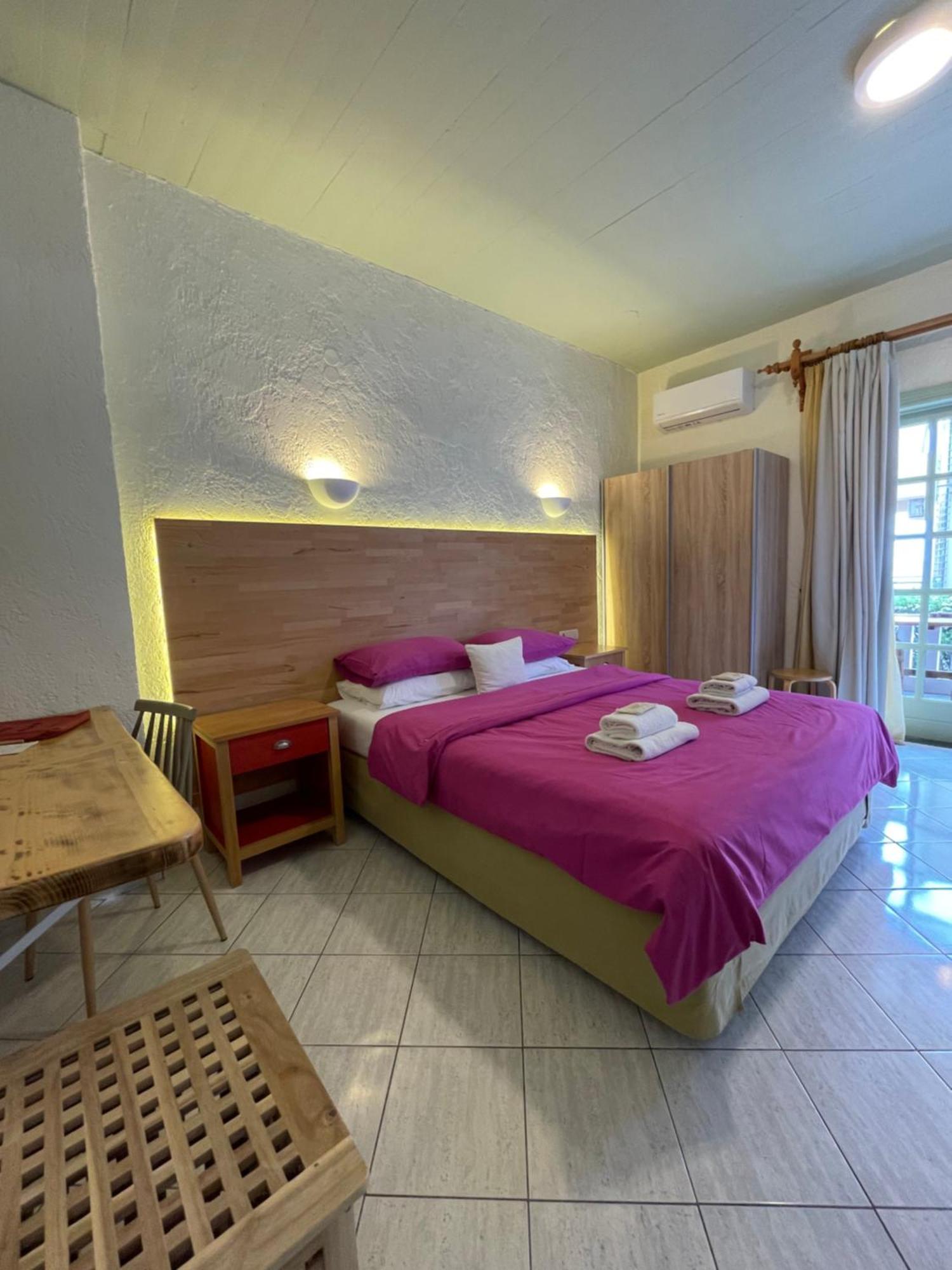 Villa Georgia Apartments & Suites Kalamaki Habitación foto